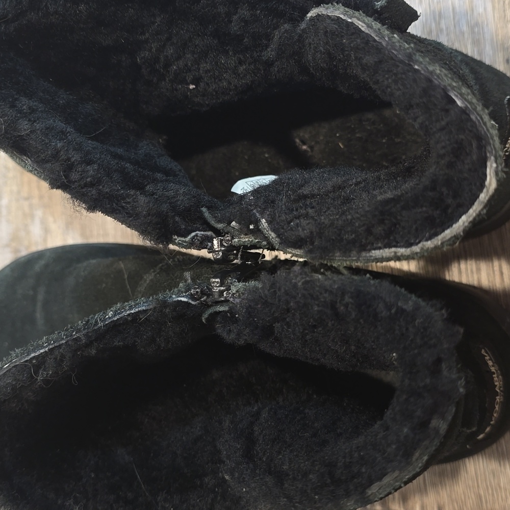 Koolaburra by Uggs Black boot lined Size 9 - Picture 7 of 10